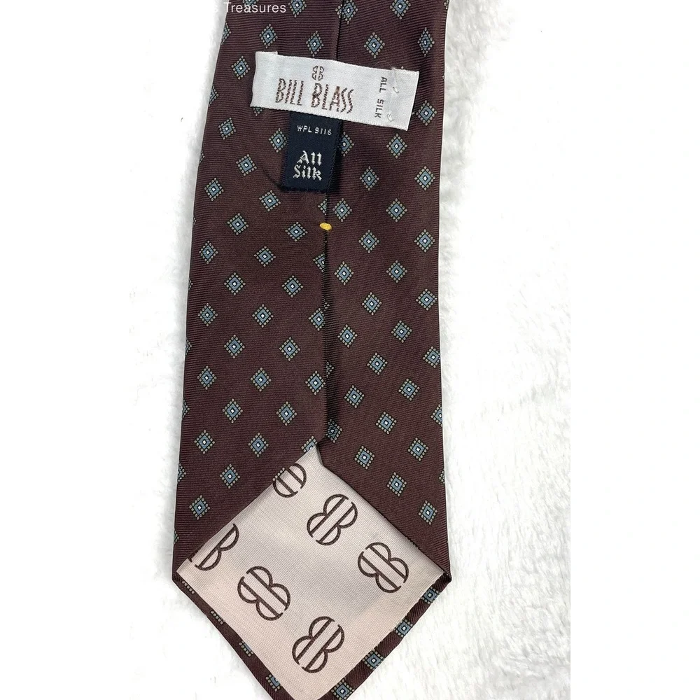 VTG Bill Bass All Silk Chocolate Brown Blue Diamond Print Men's Classic Tie OS
